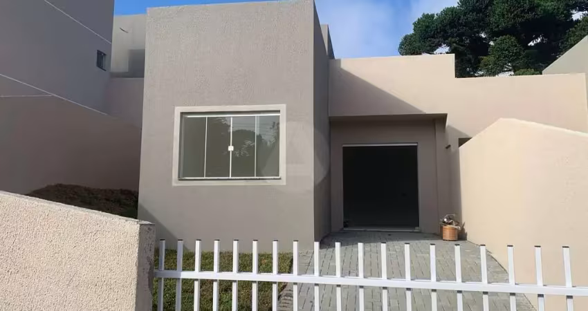 CASA PADRÃO COM 2 DORMITÓRIOS EM CONDOMÍNIO.