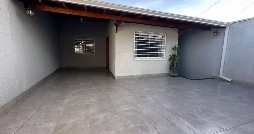 Casa com 2 quartos à venda na Rua das Bandeiras, 783, Loteamento Yara, Campo Largo