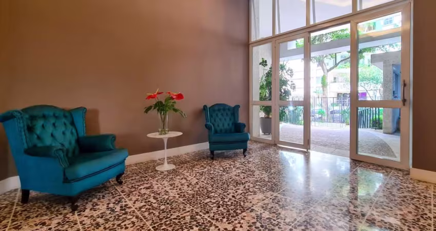 Apartamento em Higienópolis  -  São Paulo