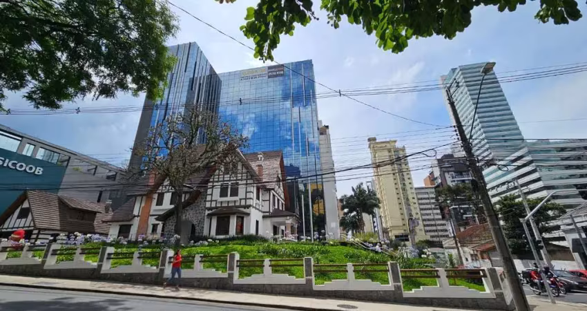 Ponto comercial com 1 sala à venda na Rua Emiliano Perneta, 950, Centro, Curitiba