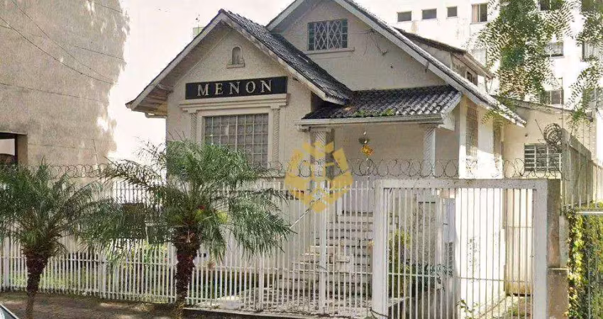 Oportunidade de investimento: ampla casa com 12 dormitórios em terreno zr4 no alto da xv – perfeita para fins comerciais ou residenciais!