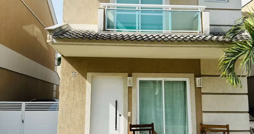 Casa em condomínio fechado com 4 quartos à venda na Rua Mário Lisboa de Carvalho, 425, Vargem Grande, Rio de Janeiro
