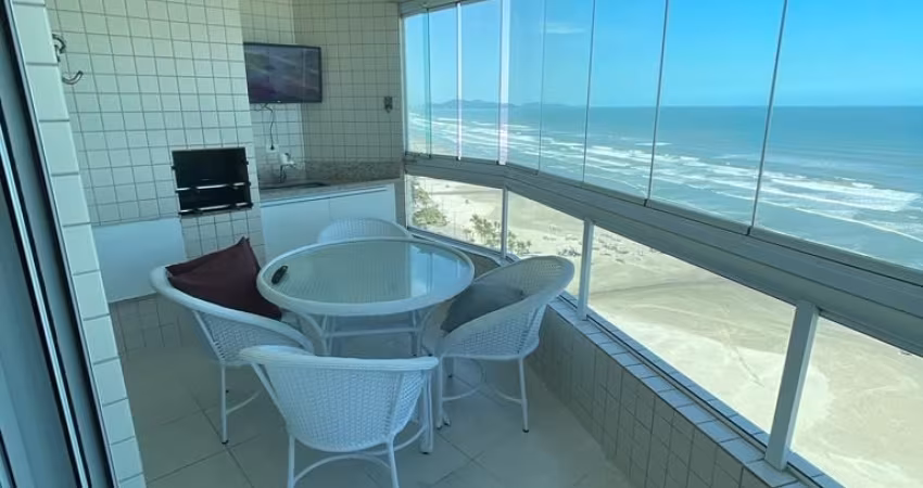 ESPETACULAR LINDO FRENTE MAR 2 DORMS