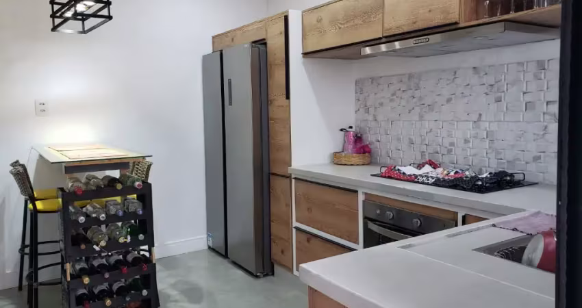 2 dorms canto do forte mobiliado porteira fechada andar alto