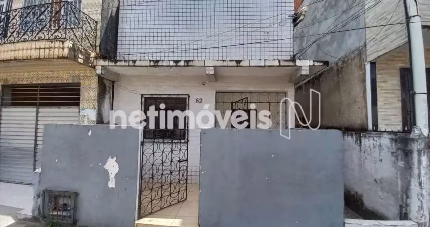 Casa com 3 quartos para alugar na Rua Jardim Castro Alves, 62, Caminho de Areia, Salvador