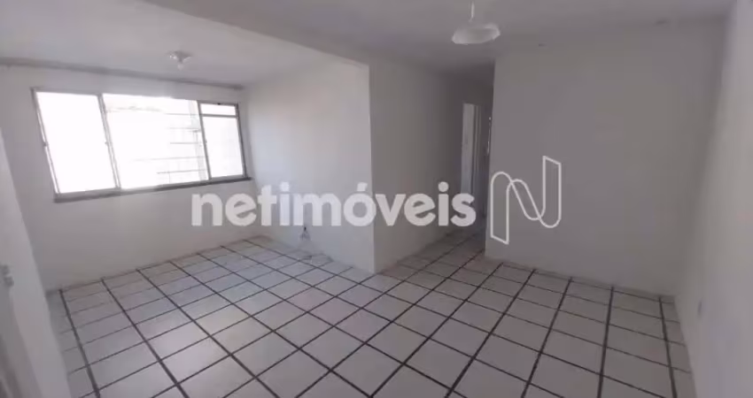 Apartamento com 2 quartos para alugar na Rua Aymoré Moreira, 32, Trobogy, Salvador