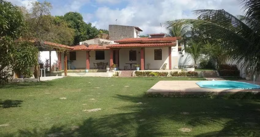 Casa com 3 quartos à venda na Rua Flores, Centro, Camaçari