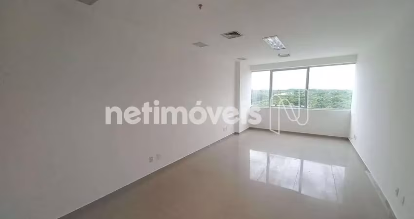 Sala comercial com 1 sala para alugar na Avenida Tancredo Neves, 2539, Caminho das Árvores, Salvador