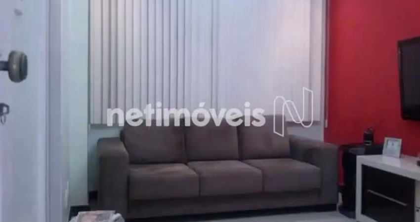 Apartamento com 2 quartos para alugar na Rua das Codornas, Imbuí, Salvador