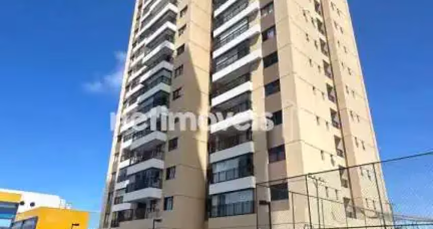 Apartamento com 3 quartos para alugar na Rua da Gratidão, 232, Piatã, Salvador
