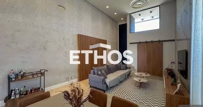 Casa com 3 quartos à venda na Rua Nivrigildo das Neves, 605, Residencial Village das Flores, Jundiaí