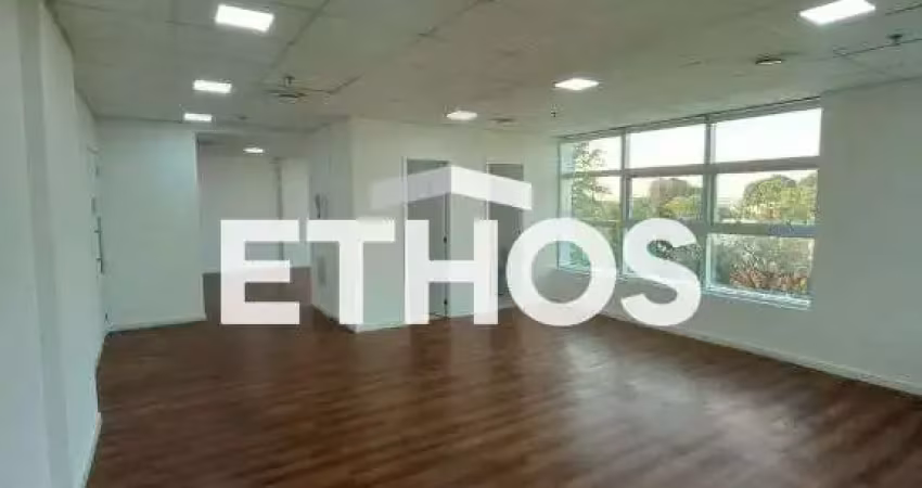 Sala comercial com 100,39 m2, no golden office, com  4 banheiros e 2 vagas na chacara urbana, jundiai