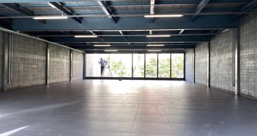Prédio com 3 salas para alugar na Rua Aliança Liberal, 970, Bela Aliança, São Paulo