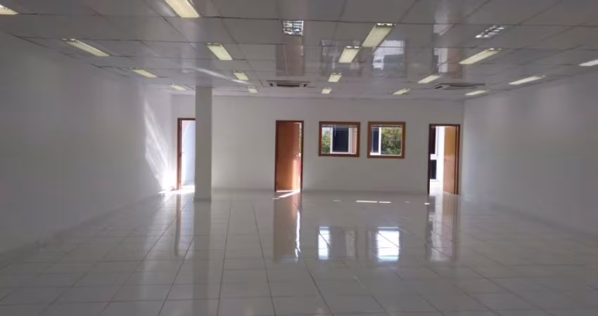 Sala comercial com 3 salas para alugar na Rua da Liberdade, 834, Liberdade, São Paulo