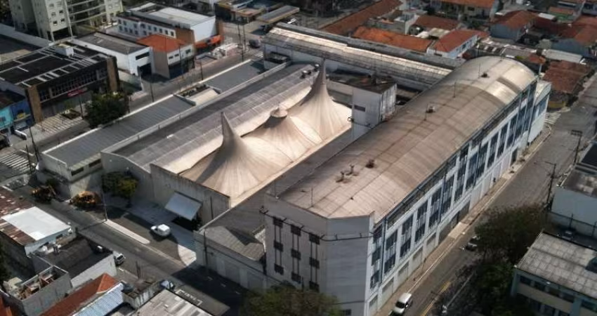 Prédio com 4 salas para alugar na Rua Américo Brasiliense, 1664, Chácara Santo Antônio, São Paulo