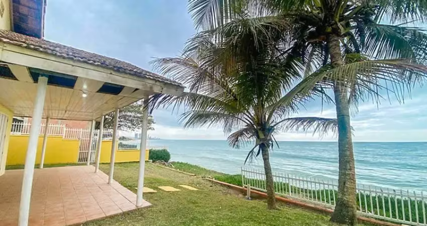 Casa pé na areia, na praia pedras brancas em itajuba, averbada!!