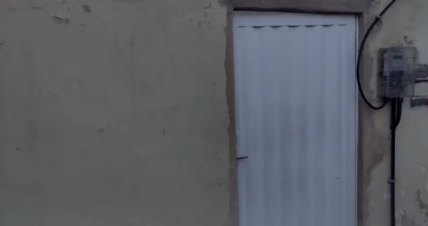 Vende-se ótima casa em nilopolis com dois quartos,bairro cabuis