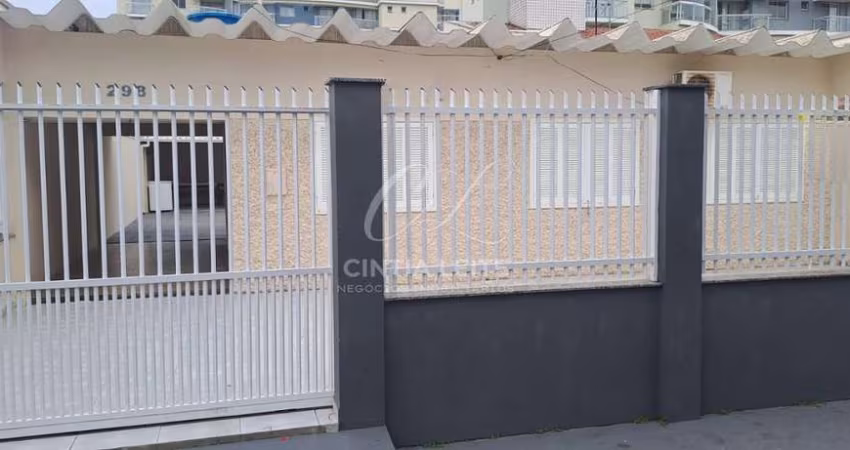 Casa para locação no Centro de Penha-SC