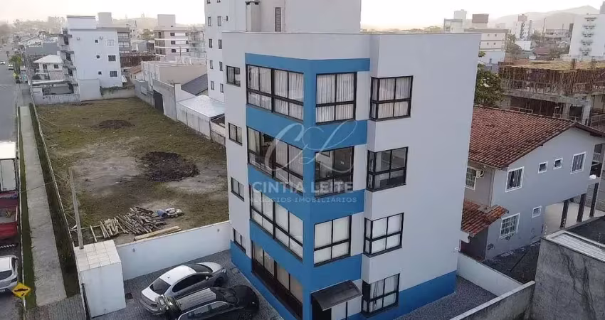 Apartamento vista mar a 150 metros da praia em baln piçarras