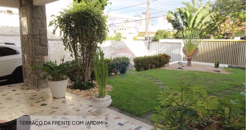 Casa a venda,  03 dormitórios sendo 01 suíte, área com 280m² com terreno 750m²,  bairro dos Estados, João Pessoa-PB.