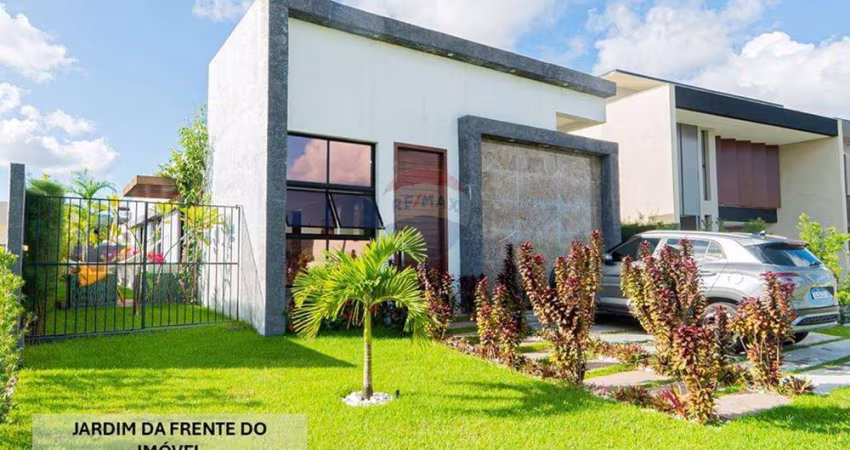 Casa a venda em condomínio fechado, com 03 dormitórios, sendo 01 suíte, no Condomínio Alphaville, Bayeux-Paraíba.