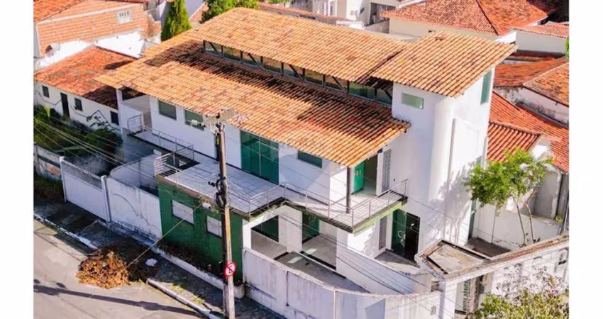 Casa à venda com 330M², 6 quartos sendo 2 suítes, em Jaguaribe, João Pessoa - PB