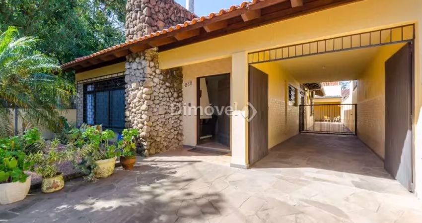 Casa com 3 quartos à venda na Rua Atlântida, 289, Ipanema, Porto Alegre