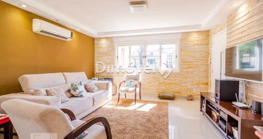 Casa com 3 quartos à venda na Rua Armando Czamanski, 135, Ipanema, Porto Alegre