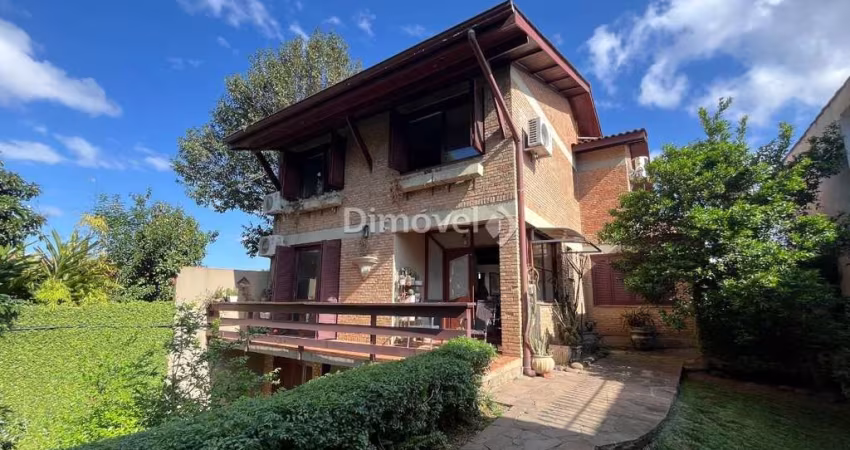 Casa com 3 quartos à venda na Rua Coroados, 1200, Vila Assunção, Porto Alegre
