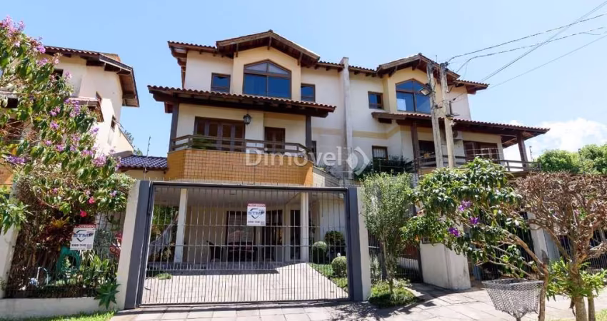 Casa com 3 quartos à venda na Rua Chavantes, 280, Vila Assunção, Porto Alegre