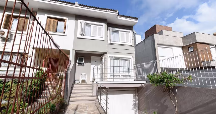 Casa com 3 quartos à venda na Rua Conselheiro Xavier da Costa, 2455, Jardim Isabel, Porto Alegre
