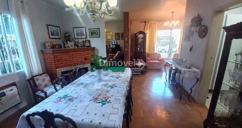 Casa com 3 quartos à venda na Rua Antônio Tessera, 168, Tristeza, Porto Alegre
