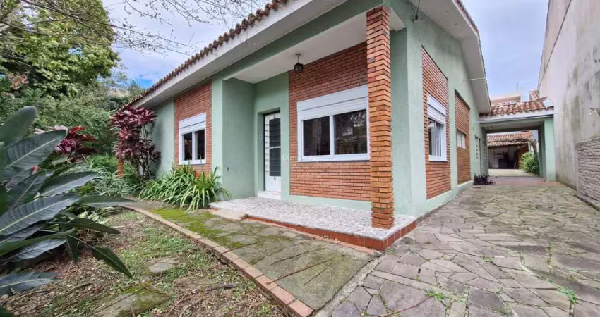 Casa com 4 quartos à venda na Avenida Pereira Passos, 145, Vila Assunção, Porto Alegre