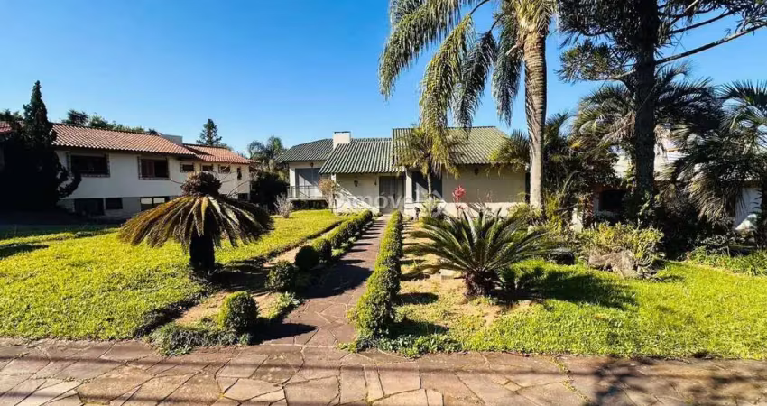 Casa em condomínio fechado com 4 quartos à venda na Avenida Firmino Octávio Bimbi, 255, Ipanema, Porto Alegre