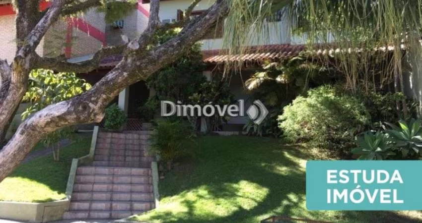 Casa em condomínio fechado com 3 quartos à venda na Rua Professor Antônio José Remião, 15, Espírito Santo, Porto Alegre
