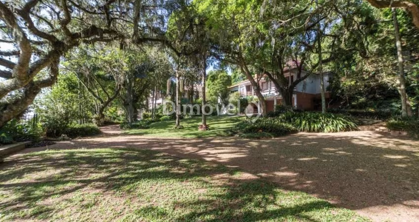 Casa com 3 quartos à venda na Rua Pão de Açúcar, 233, Vila Conceição, Porto Alegre