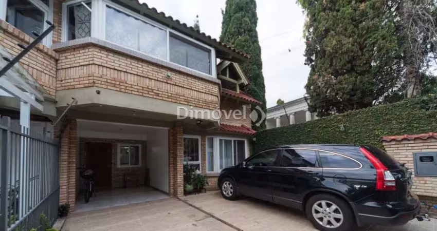 Casa com 3 quartos à venda na Avenida Copacabana, 358, Tristeza, Porto Alegre