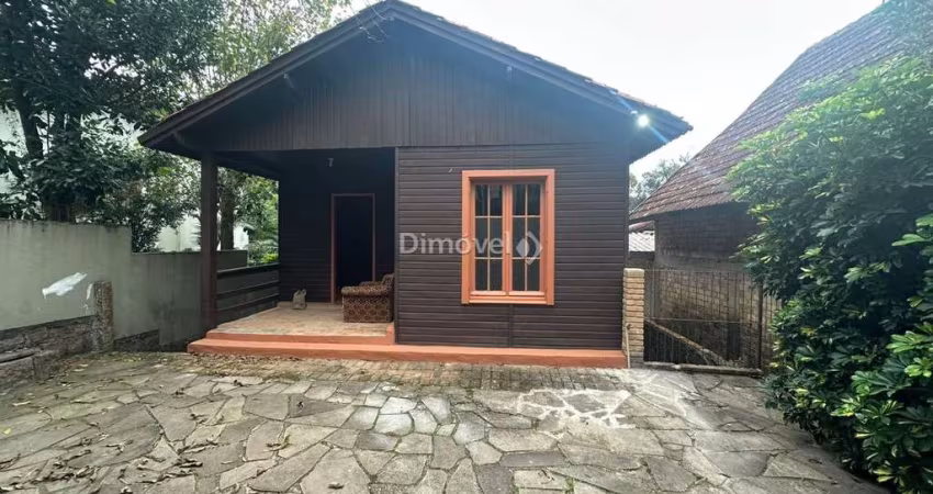 Casa com 4 quartos para alugar na Rua dos Guenoas, 506, Guarujá, Porto Alegre