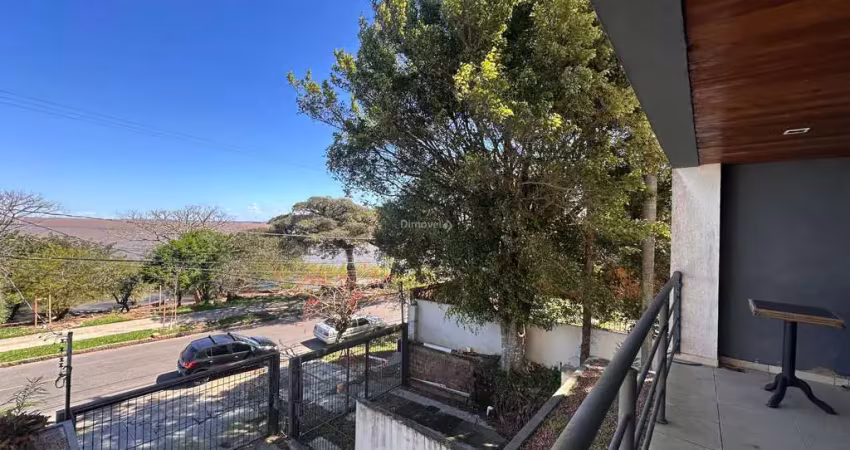 Casa com 3 quartos para alugar na Avenida Guaíba, 4670, Vila Assunção, Porto Alegre