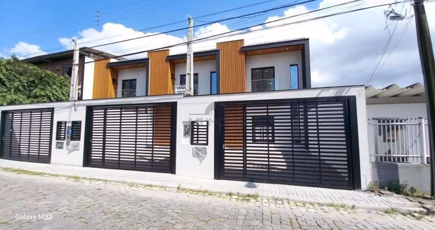 SOBRADO GEMINADO no ANITA GARIBALDI com 3 quartos para VENDA, 101 m²