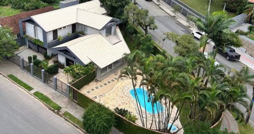 CASA no ATIRADORES com 3 quartos para VENDA, 328 m²