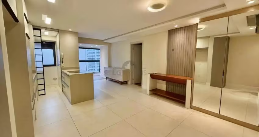 Apartamento no centro com 2 quartos para venda, 76 m²