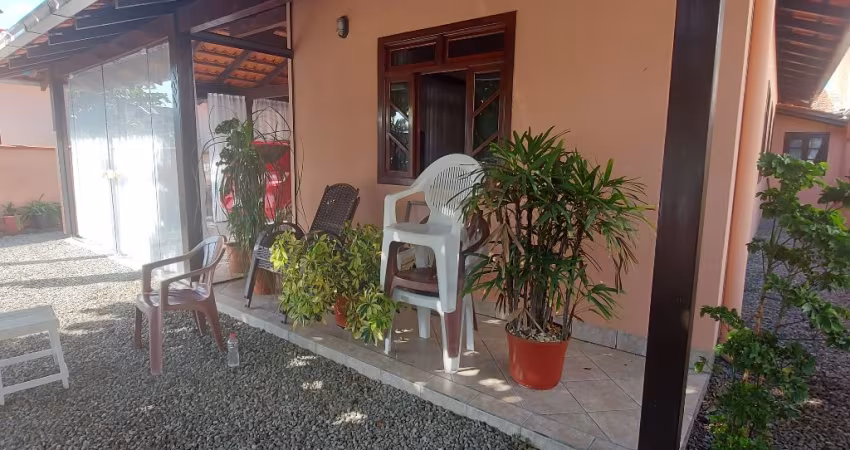 Casa a venda no Centro de Penha