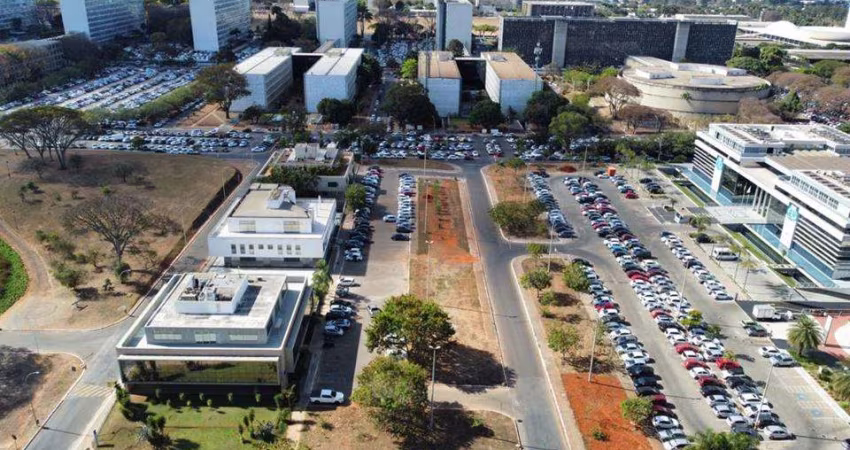 PREDIO SAFS COM  PARA LOCAÇÃO NA PRAÇA PORTUGAL AO LADO DA EMBAIXADA AMERICANA SAS SUL