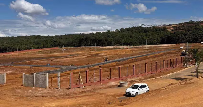 Condomínio le grand jardin – jardim botanico df 140  lotes  e projetos das casas assinadas à venda e já pré provado junto ao brb para a construção imediata.
