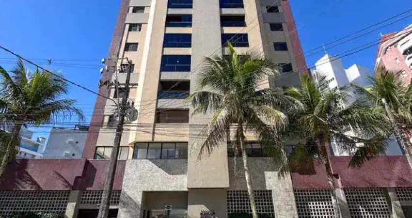 Apartamento 02 dormitórios na quadra do mar em caiobá