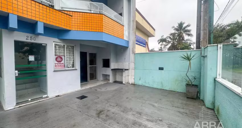 Apartamento com suíte e 02 vagas de garagem em caiobá