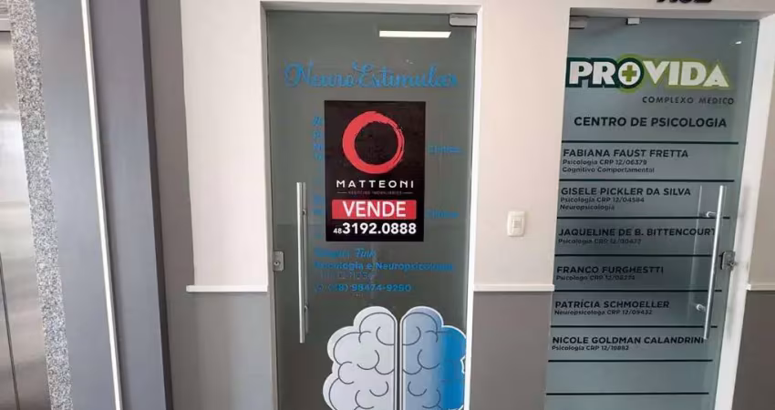 Casa comercial à venda na Vila Moema, Tubarão 