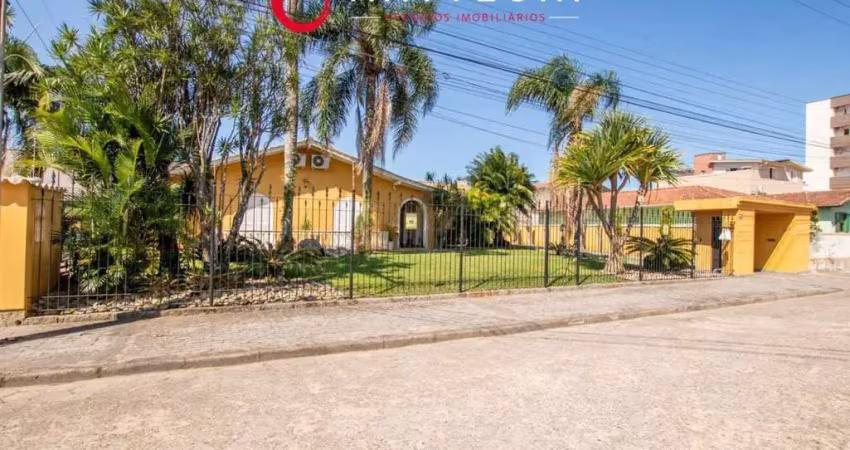 Refúgio na casa amarela: espaço e conforto para viver em família