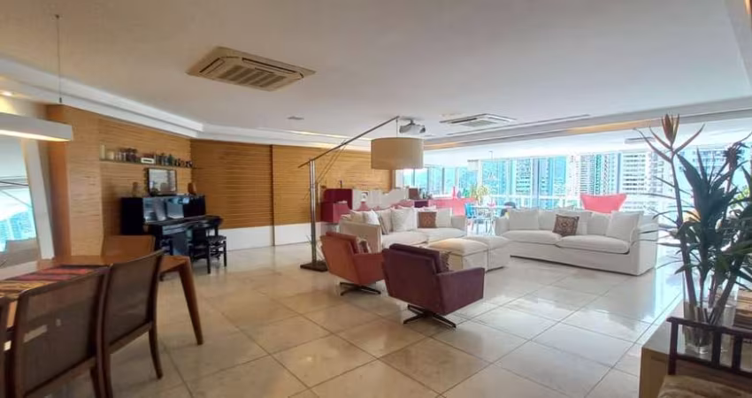 Apartamento Reformado no Atlântico Sul - Vista Área Verde